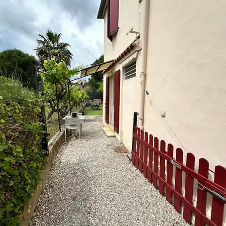 Hotel Maison Au Calme Avec Jardin *